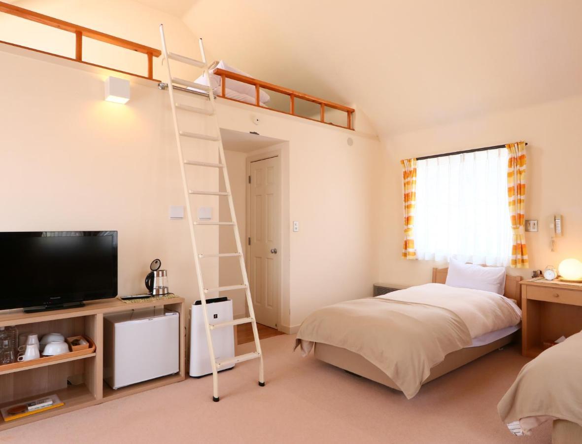 Bed and Breakfast Ryosha Tsukiakari Yamanakako Zewnętrze zdjęcie