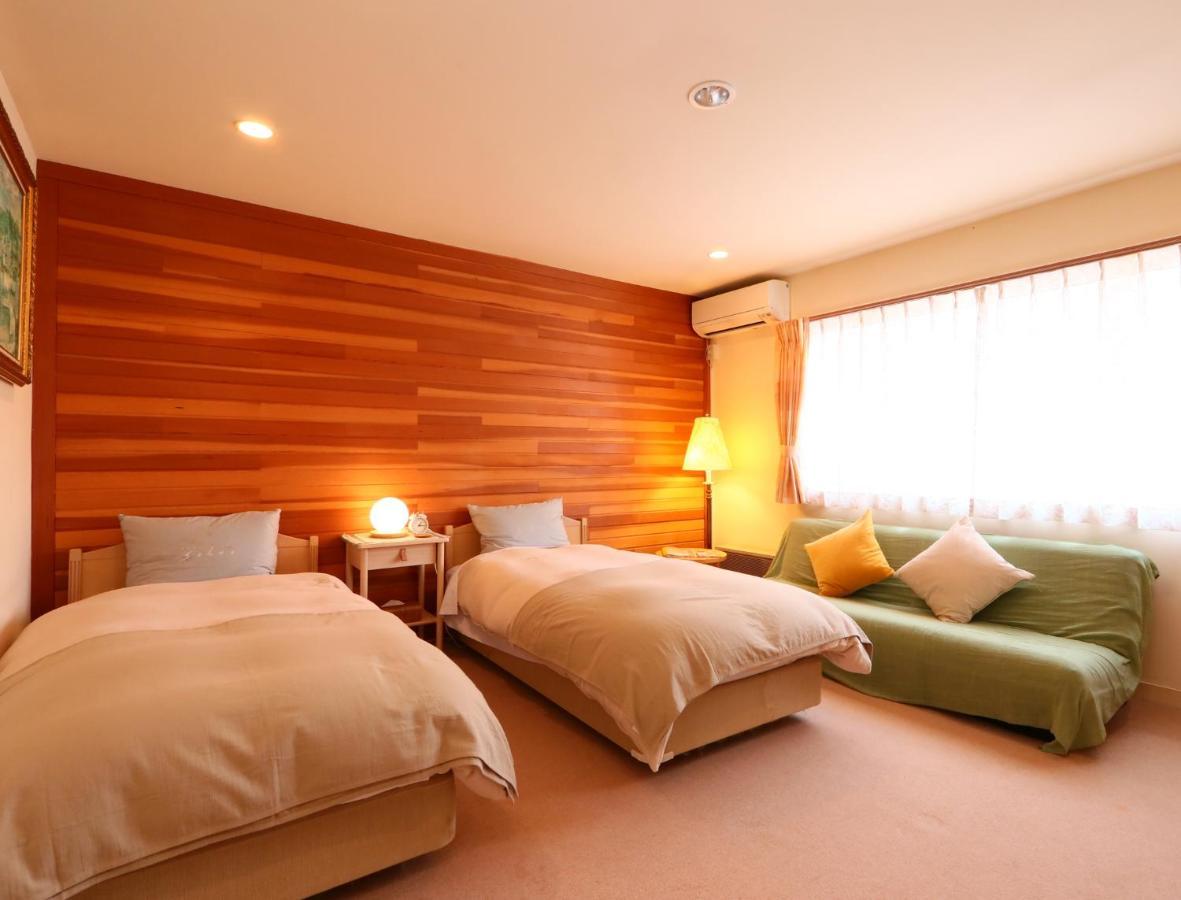 Bed and Breakfast Ryosha Tsukiakari Yamanakako Zewnętrze zdjęcie
