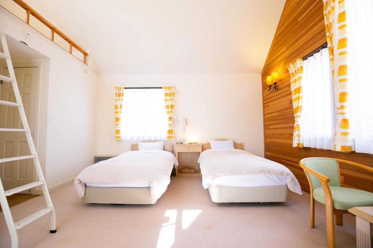 Bed and Breakfast Ryosha Tsukiakari Yamanakako Zewnętrze zdjęcie