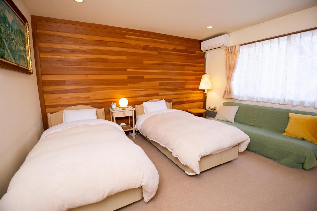 Bed and Breakfast Ryosha Tsukiakari Yamanakako Zewnętrze zdjęcie