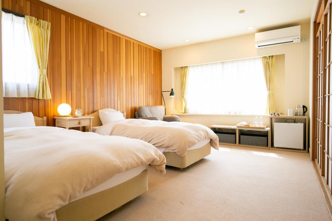 Bed and Breakfast Ryosha Tsukiakari Yamanakako Zewnętrze zdjęcie